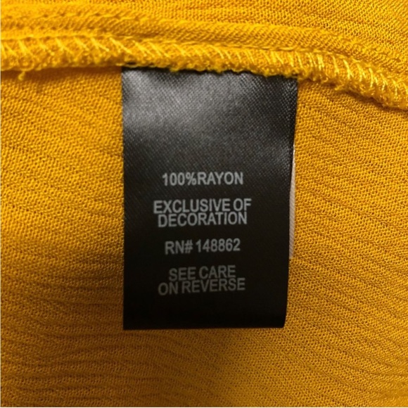 Babydoll Crinkle Gauze Crochet Inset Lace-Up Top - Picture 10 of 12